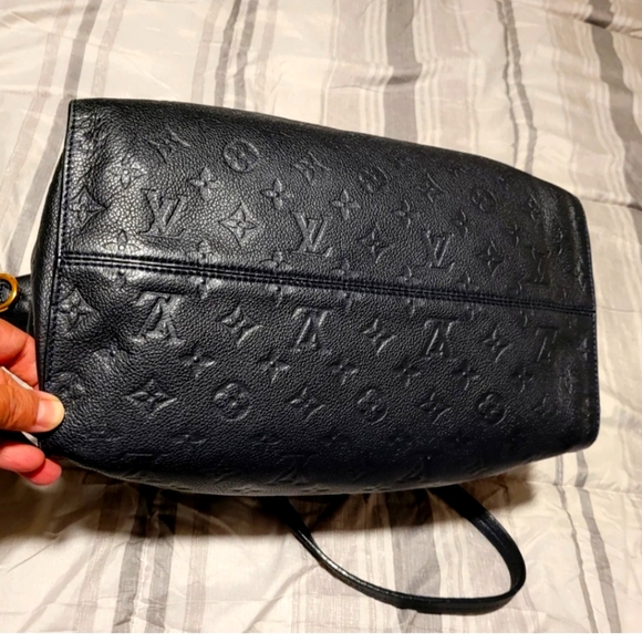 Authentic Louis Vuitton Empreinte Leather bag authenticated by poshmark - Picture 13 of 16